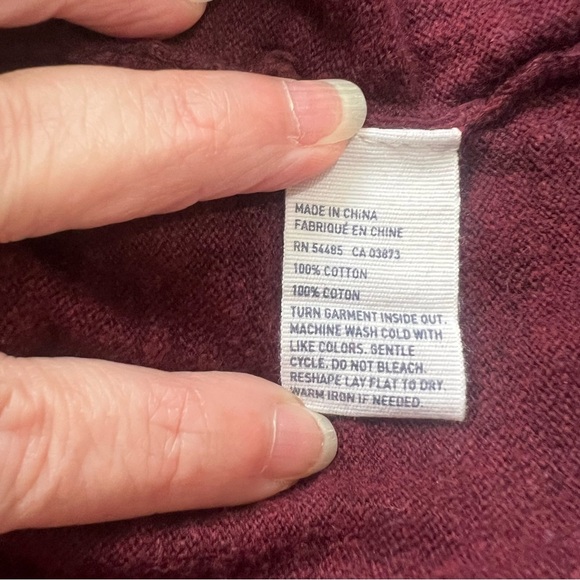 American Eagle Outfitters Burgundy V-Neck Sweater - Men’s Size S - Picture 7 of 11